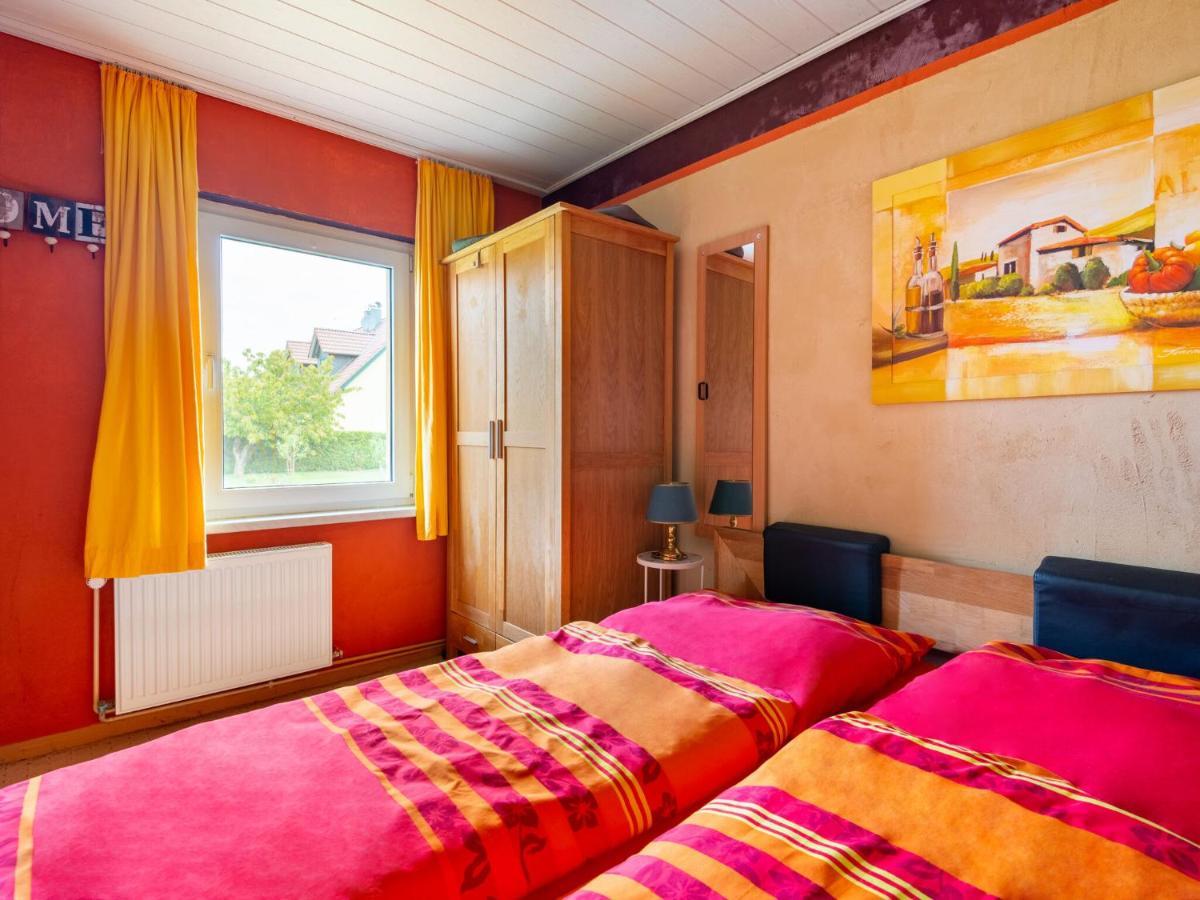 Idyllic Bungalow In Pepelow With Garden Kültér fotó